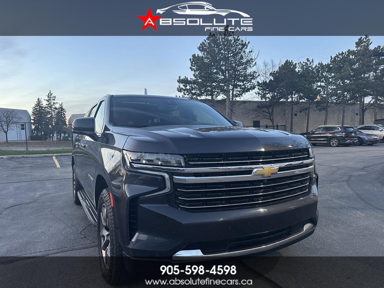 2023 Chevrolet Suburban LT Photo