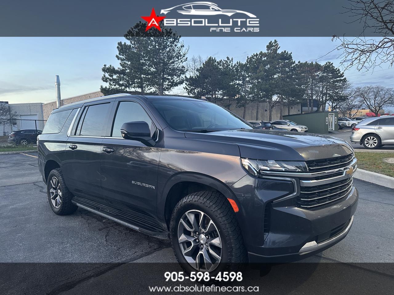 2023 Chevrolet Suburban LT Photo