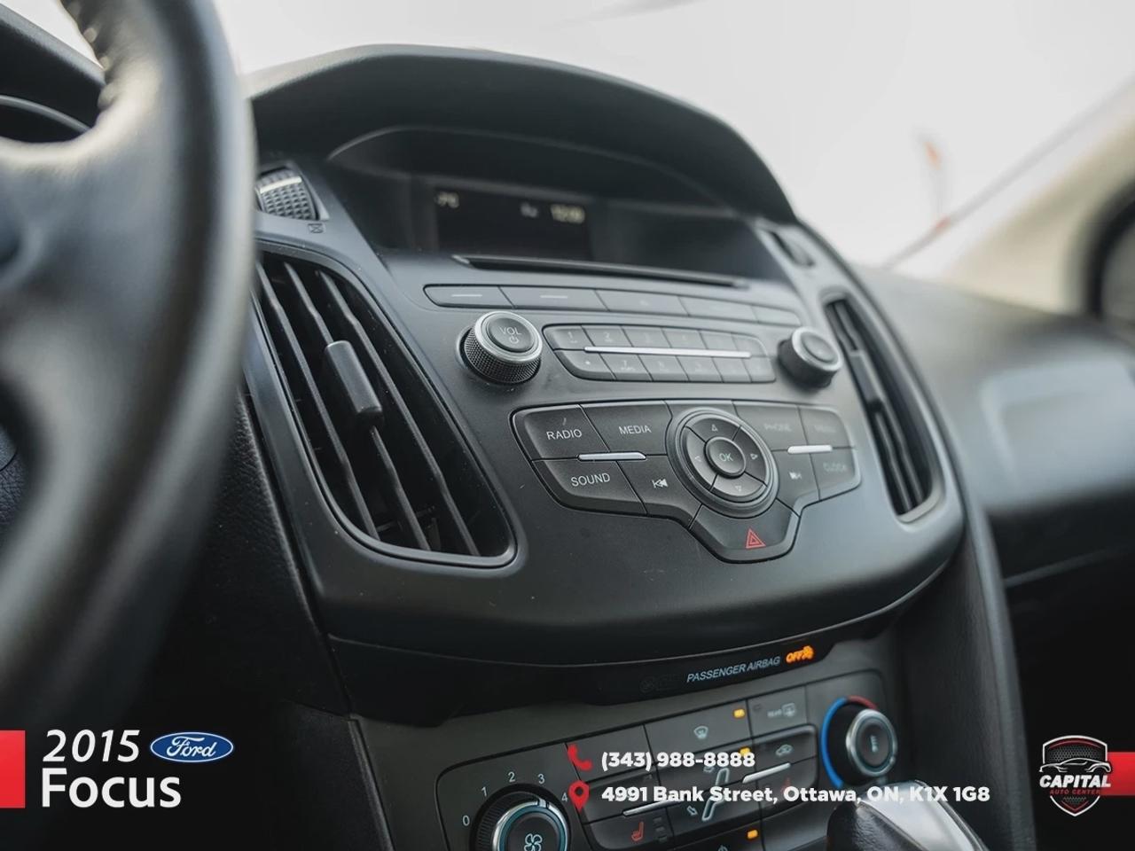 2015 Ford Focus SE Photo