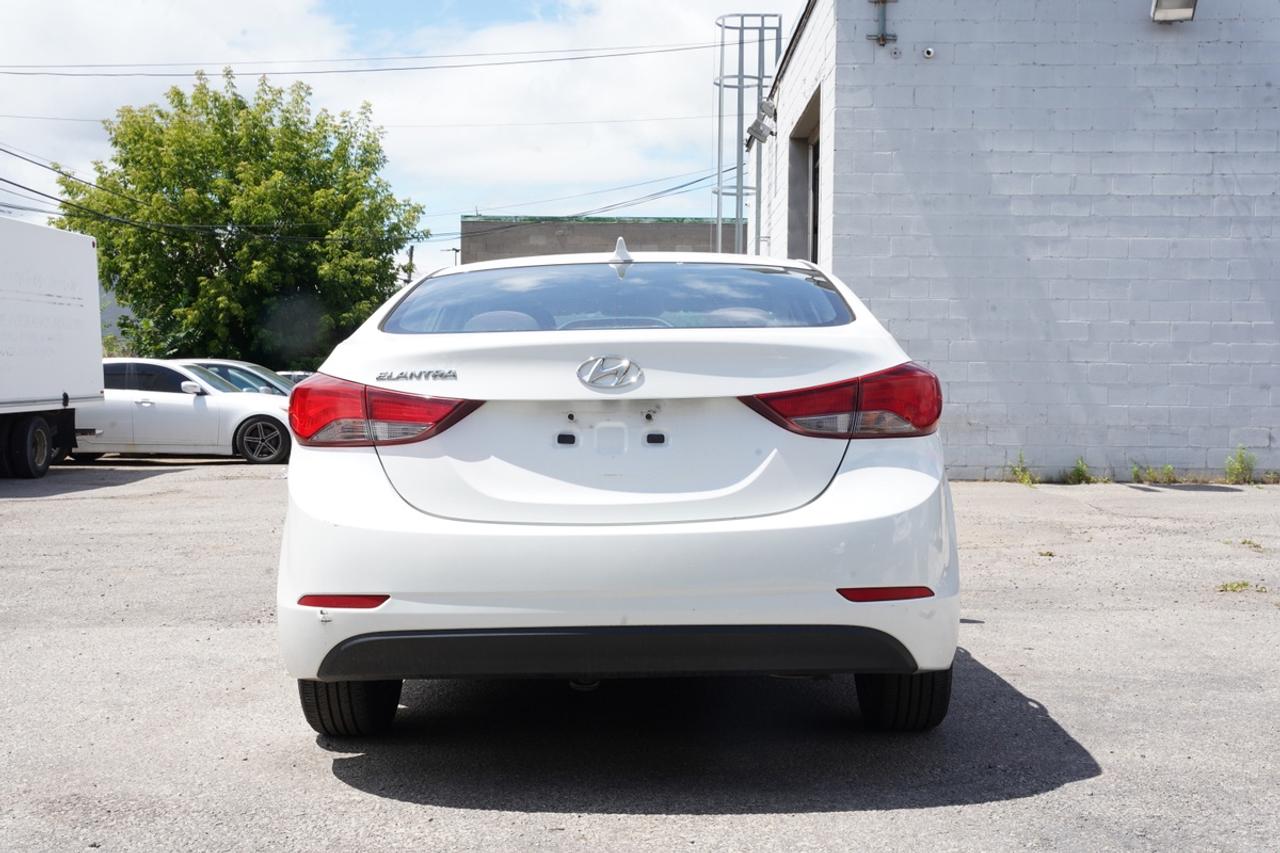 2015 Hyundai Elantra NAV/CAMERA/BLUETOOTH/USB/ APPLE CARPLAY/ NO ACCIDE Photo4