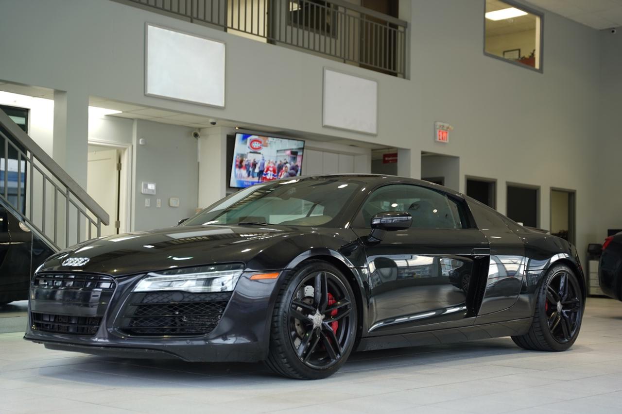 2015 Audi R8 CARBON PKG/V8/ AUTOMATIC Photo