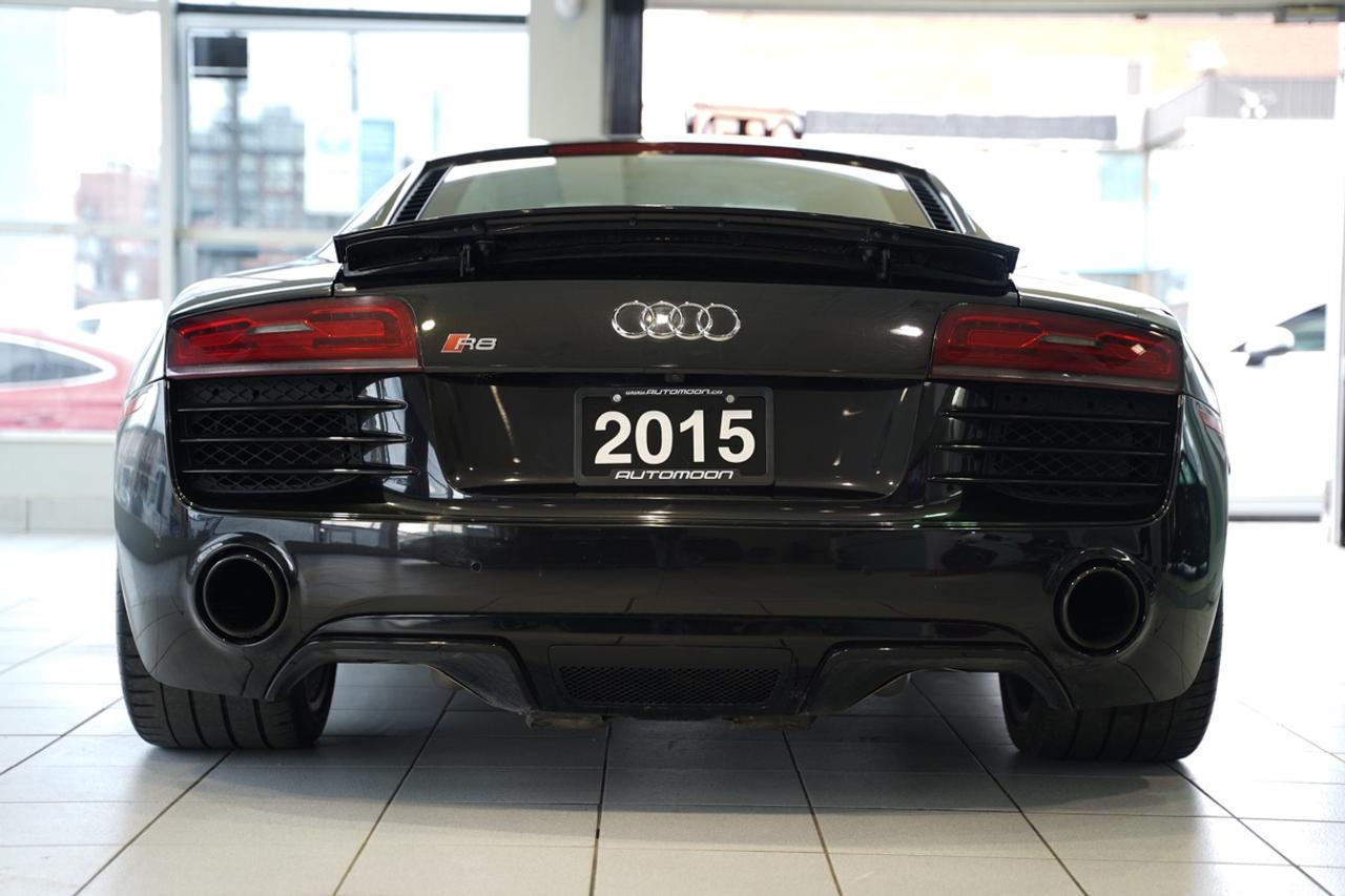 2015 Audi R8 CARBON PKG/V8/ AUTOMATIC Photo