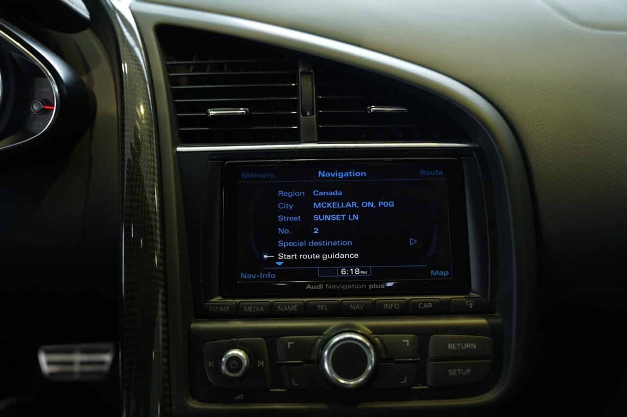 2015 Audi R8 CARBON PKG/V8/ AUTOMATIC Photo