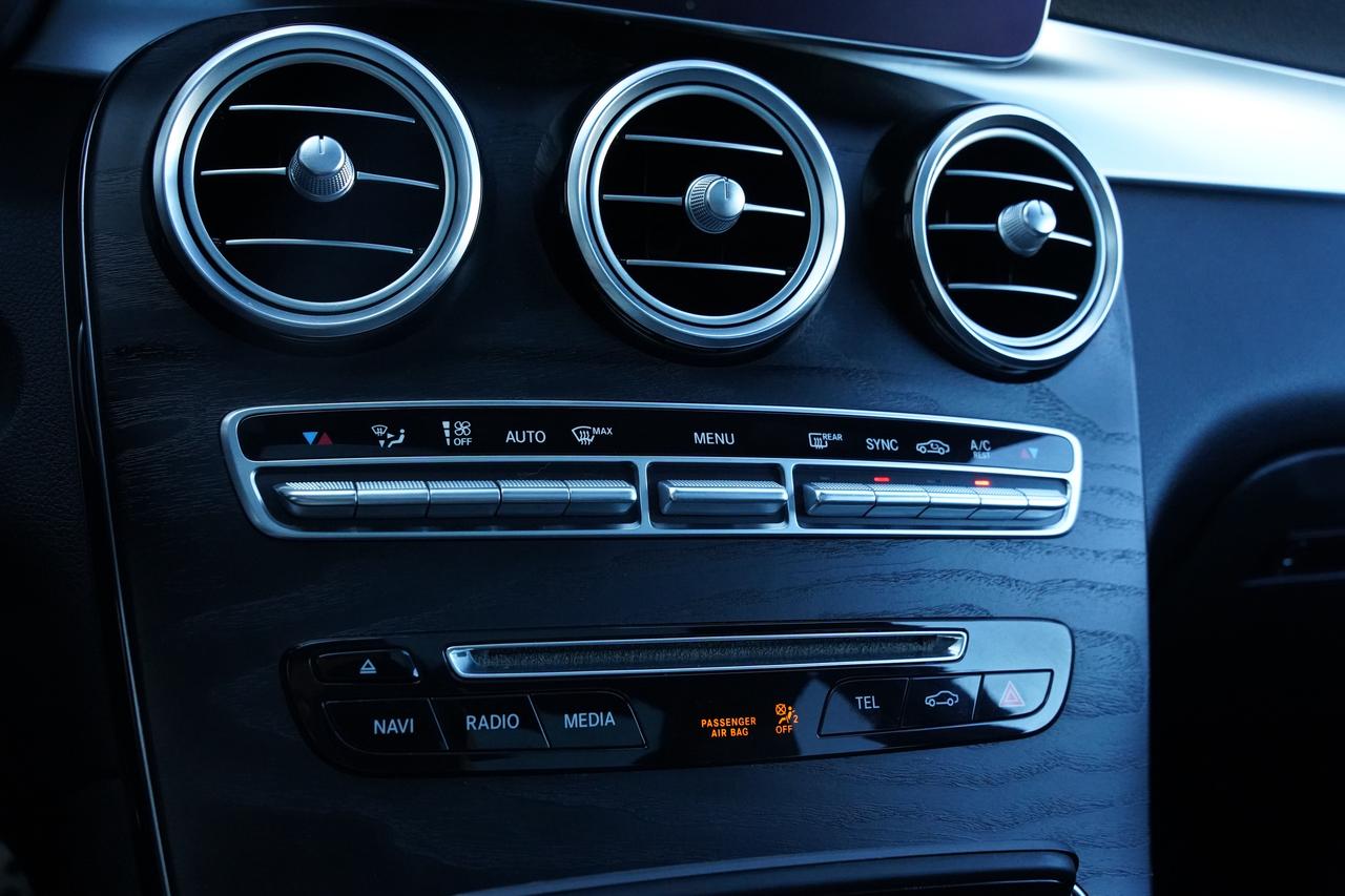 2017 Mercedes-Benz GLC-Class AMG GLC43/4MATIC/AMG/NO ACCIDENTS Photo