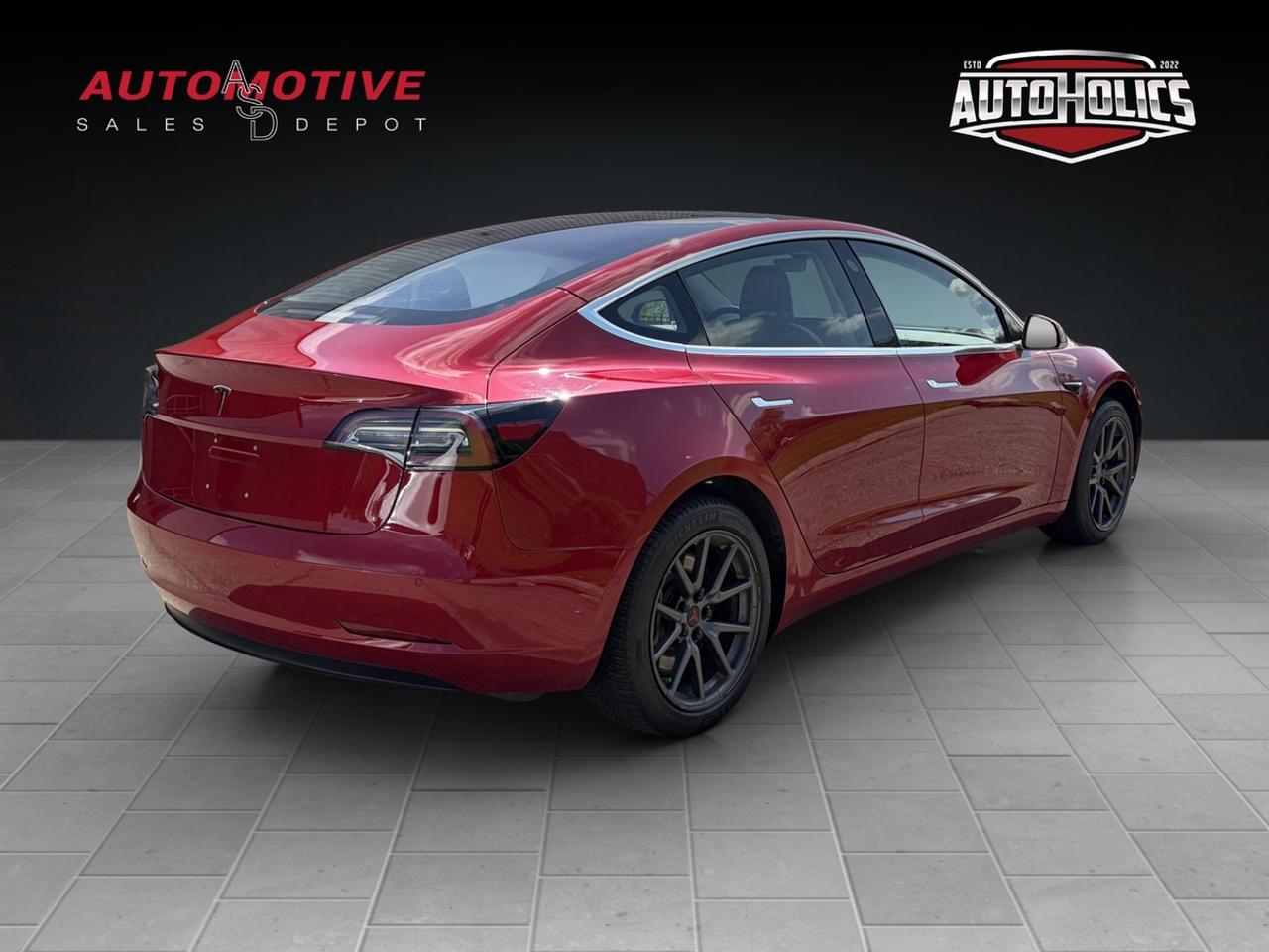 2018 Tesla Model 3 LONG RANGE Photo
