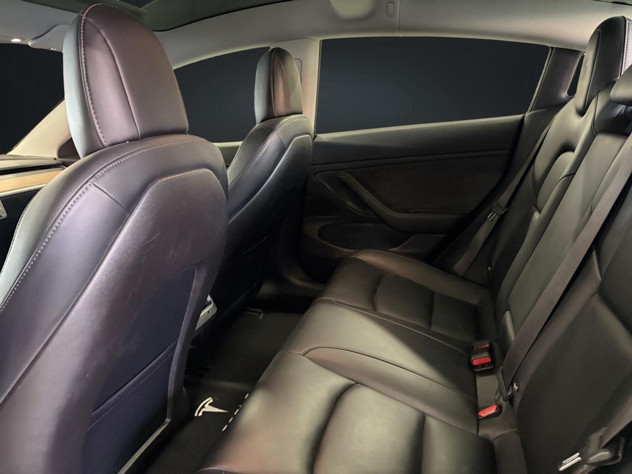 2018 Tesla Model 3 LONG RANGE Photo