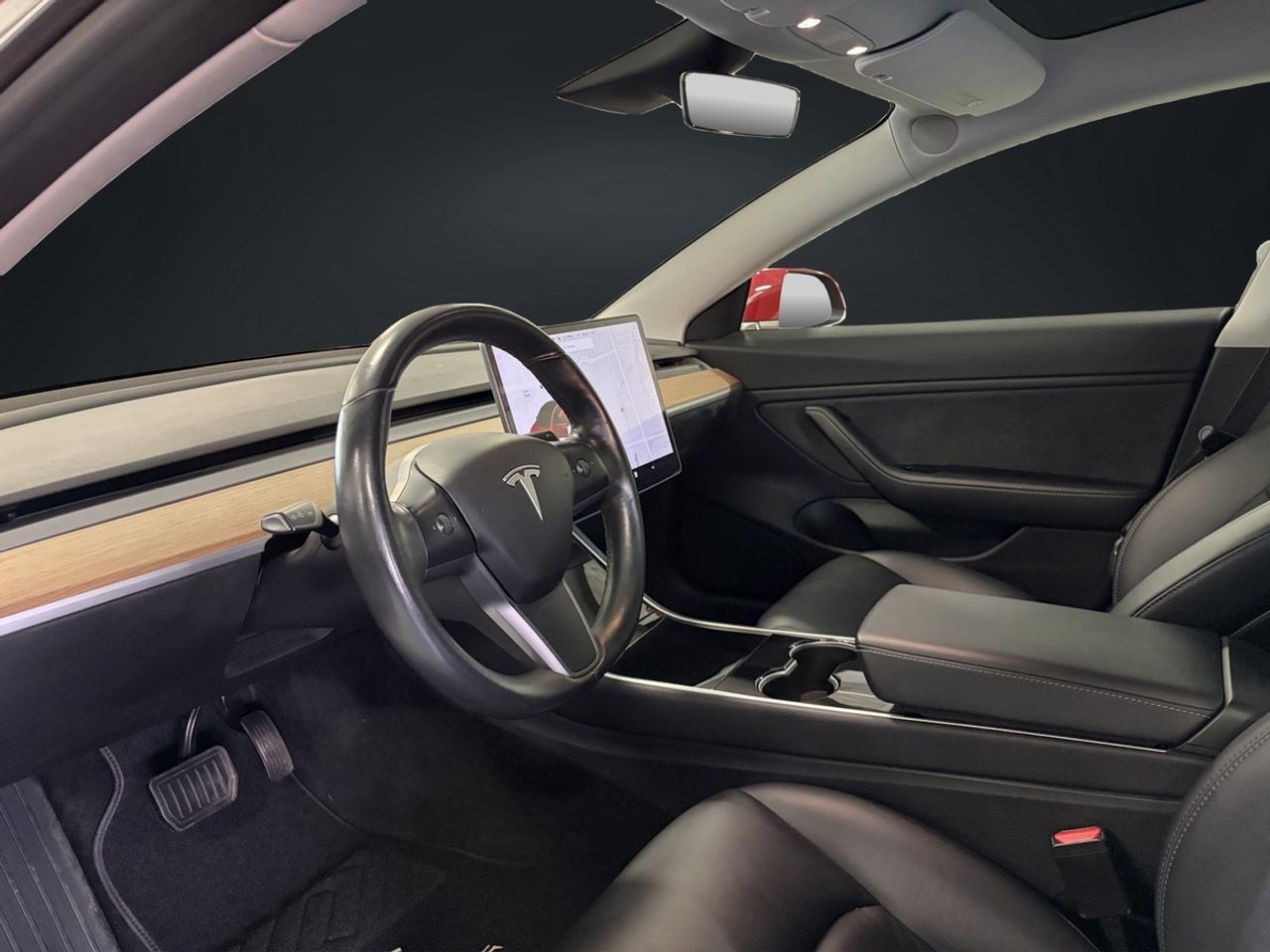 2018 Tesla Model 3 LONG RANGE Photo