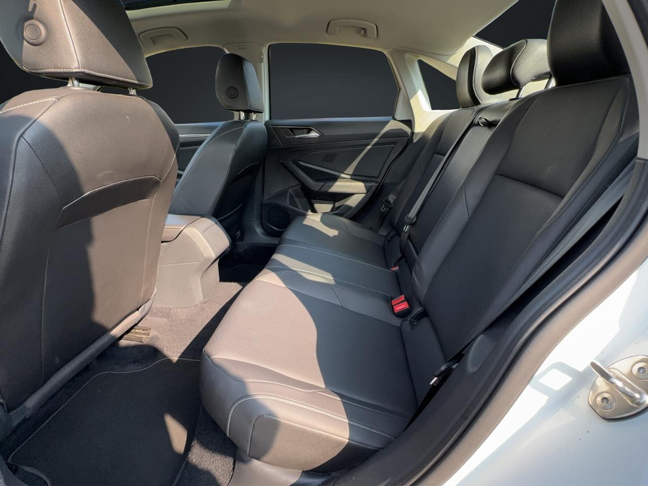 2021 Volkswagen Jetta HIGHLINE Photo