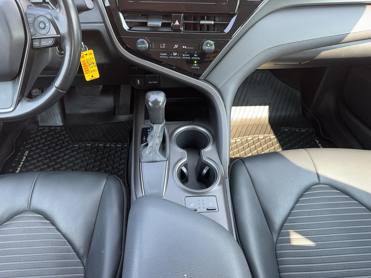 2022 Toyota Camry SPECIAL EDITION Photo