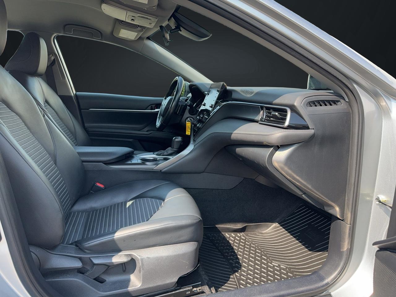 2022 Toyota Camry SPECIAL EDITION Photo