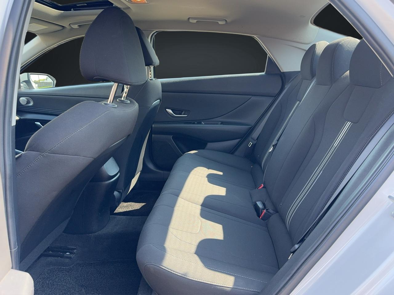 2022 Hyundai Elantra Preferred Photo