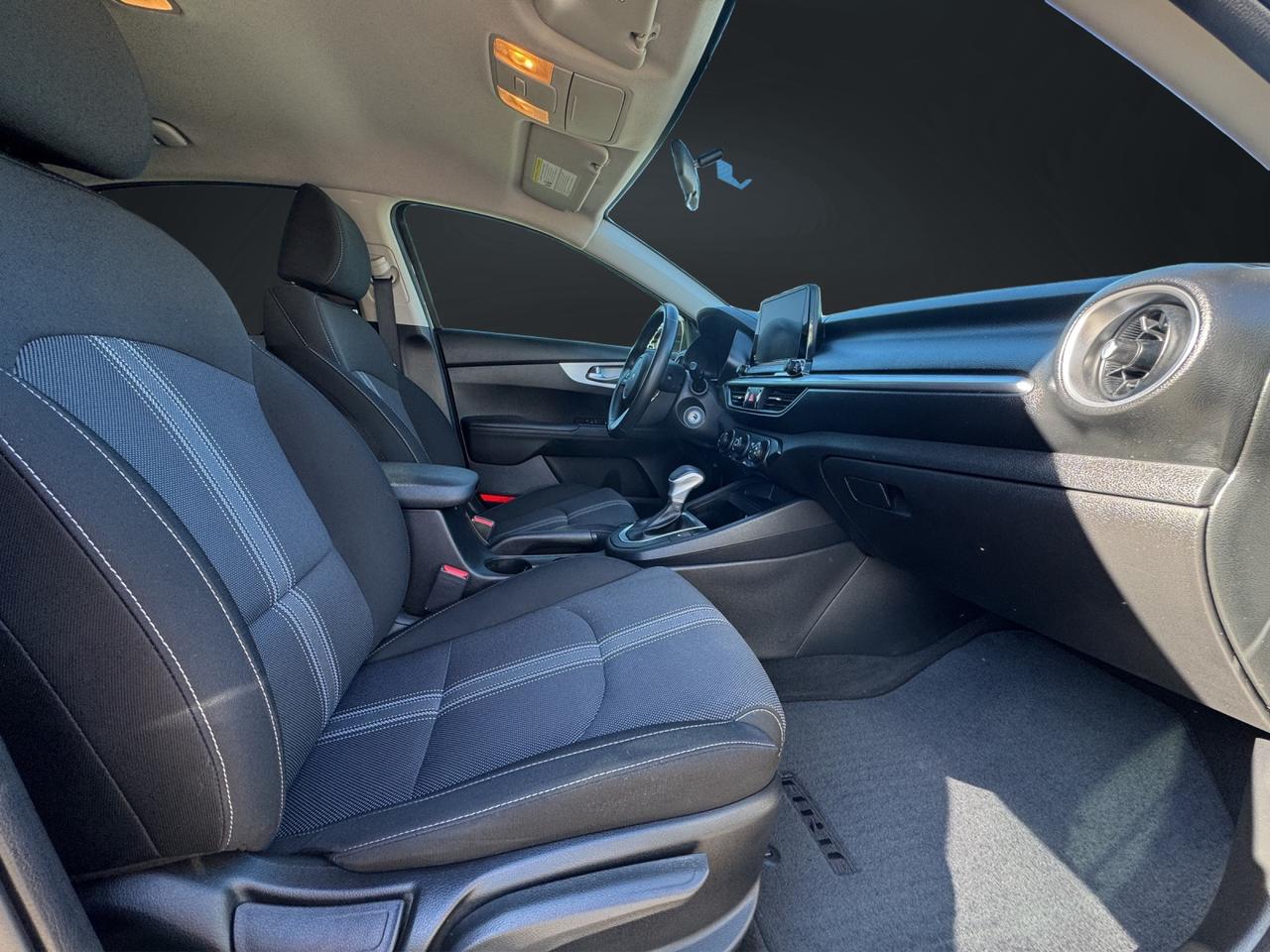 2023 Kia Forte LX Photo