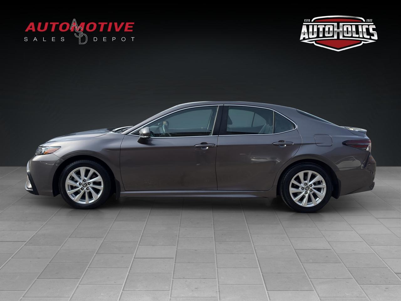 2023 Toyota Camry SE NIGHT SHADE Photo