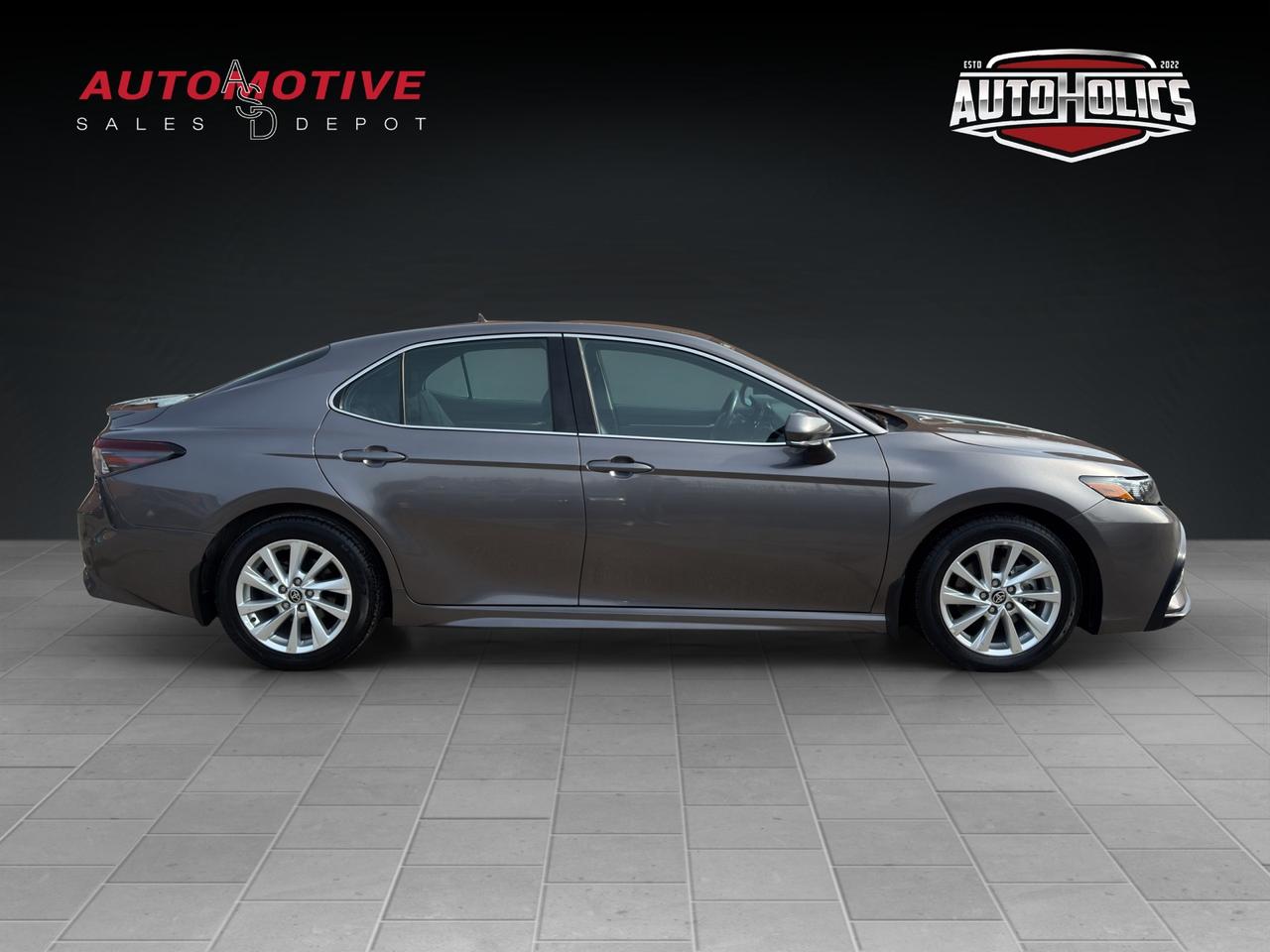 2023 Toyota Camry SE NIGHT SHADE Photo