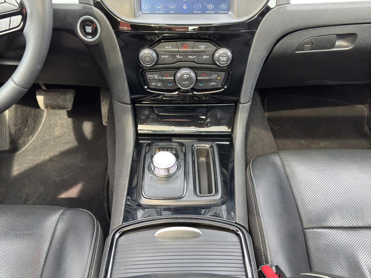 2023 Chrysler 300 S Photo