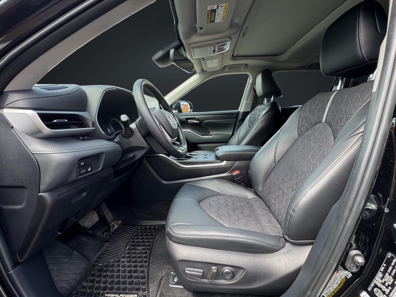 2024 Toyota Highlander Hybrid XLE Photo