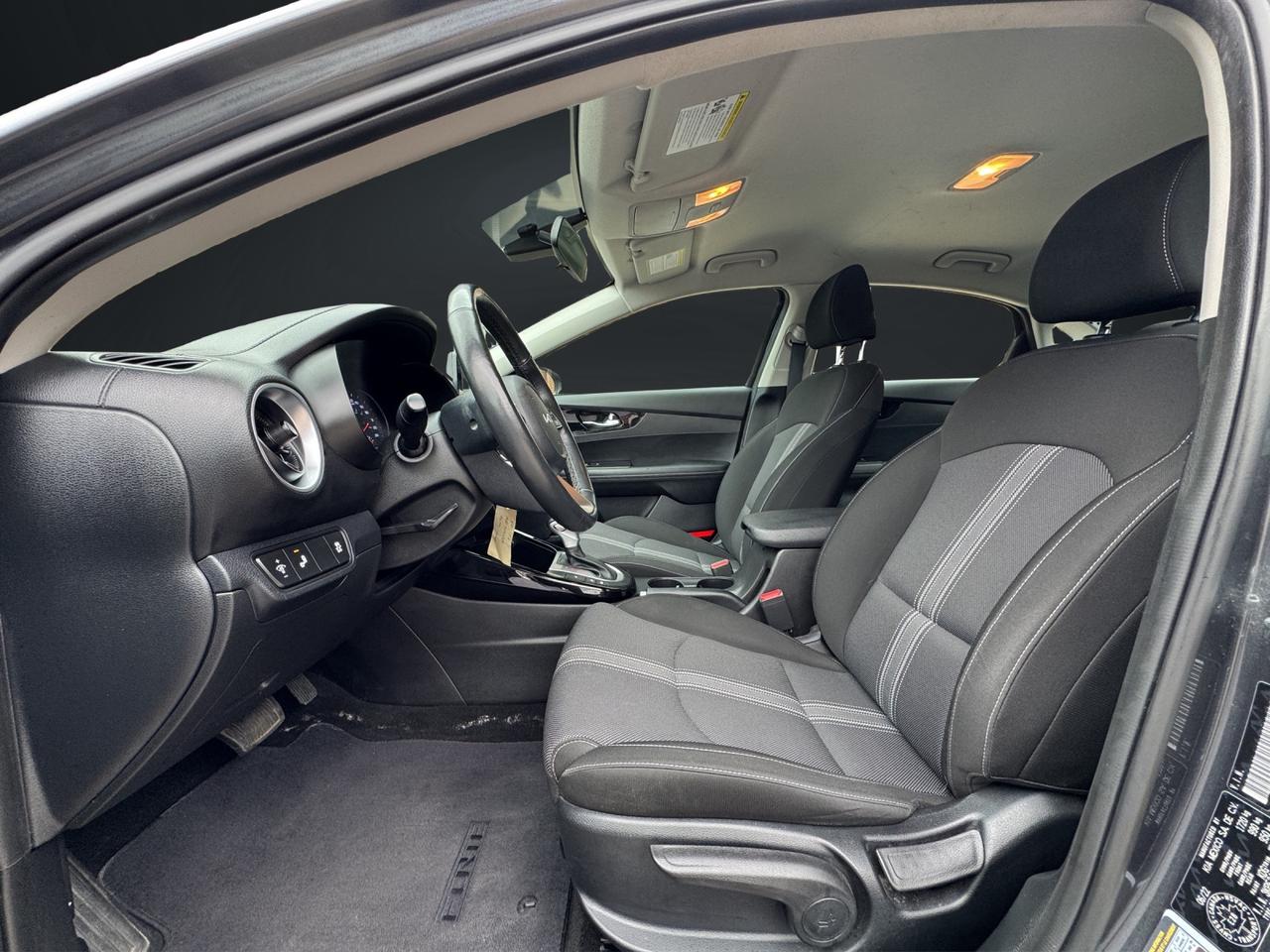 2022 Kia Forte EX Photo