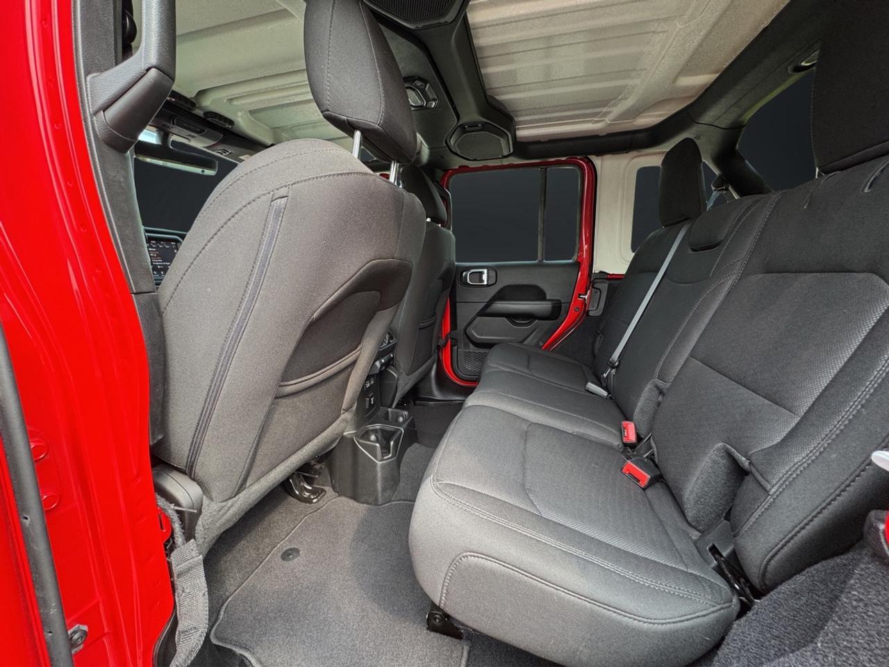 2023 Jeep Wrangler Sahara Photo