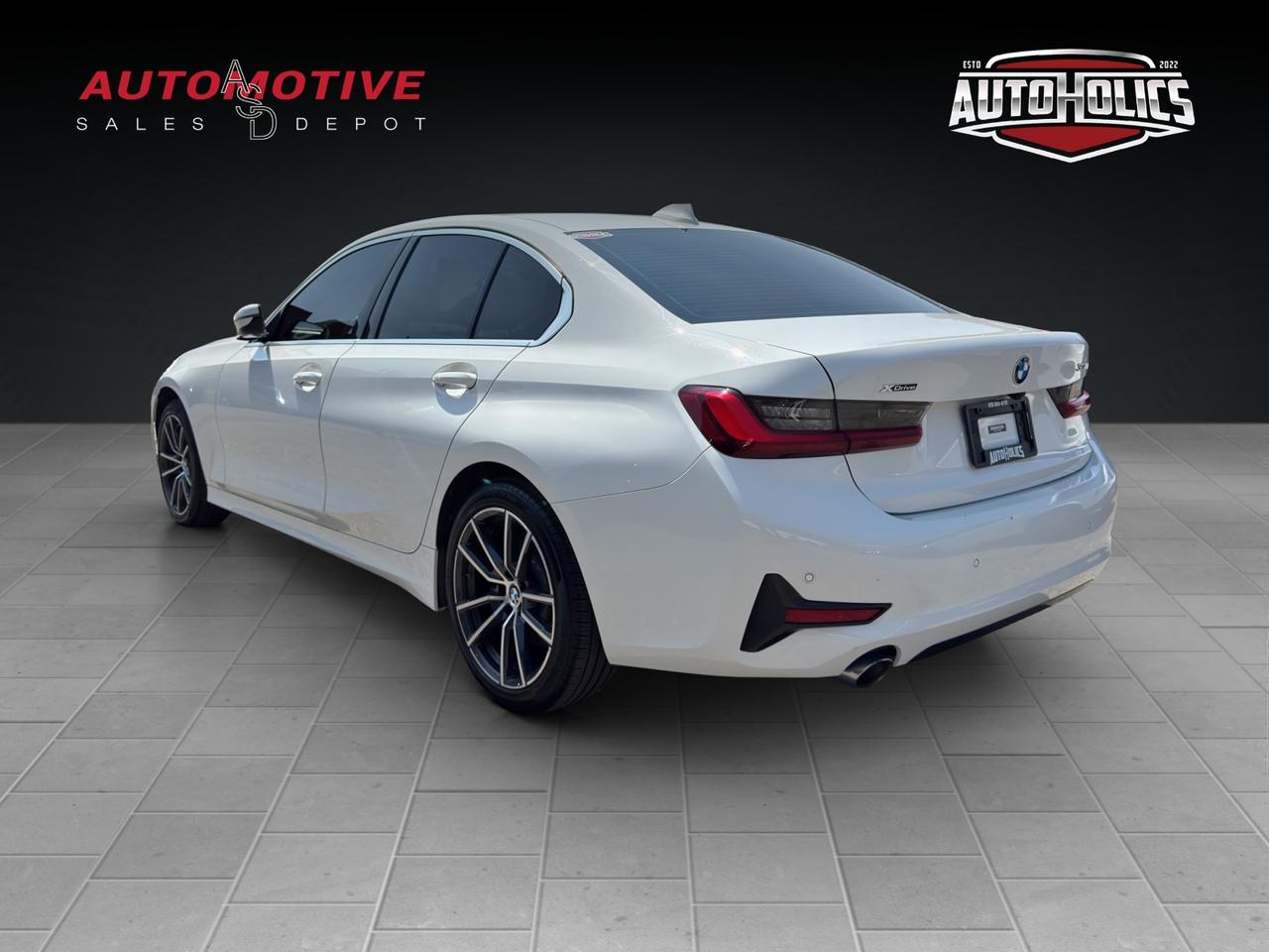 2022 BMW 3-Series 330i xDrive Photo3