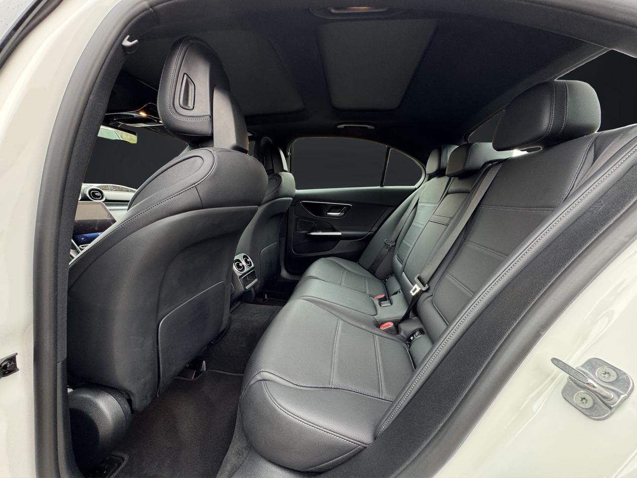 2024 Mercedes-Benz C-Class C300 Photo