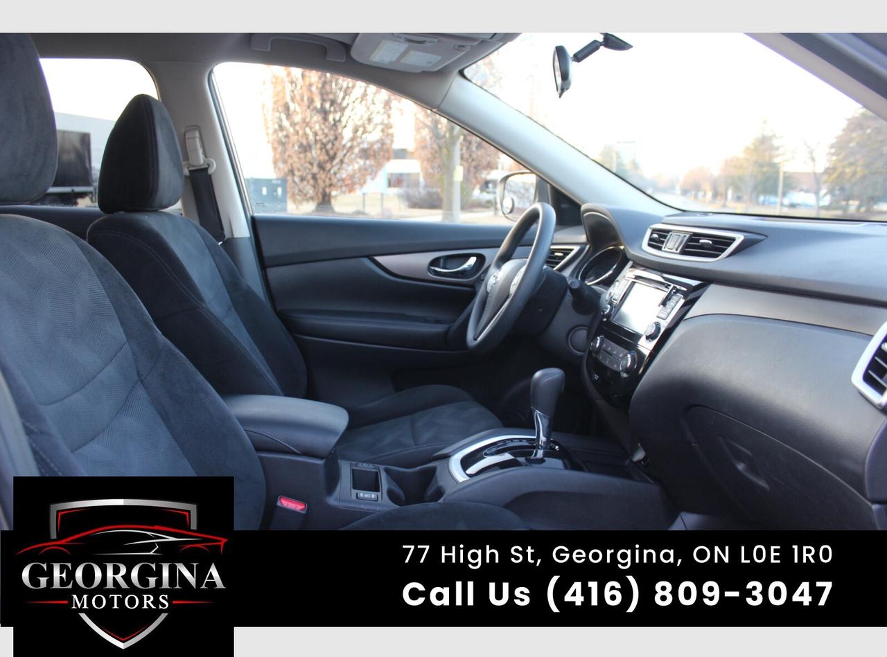 2014 Nissan Rogue SV Photo