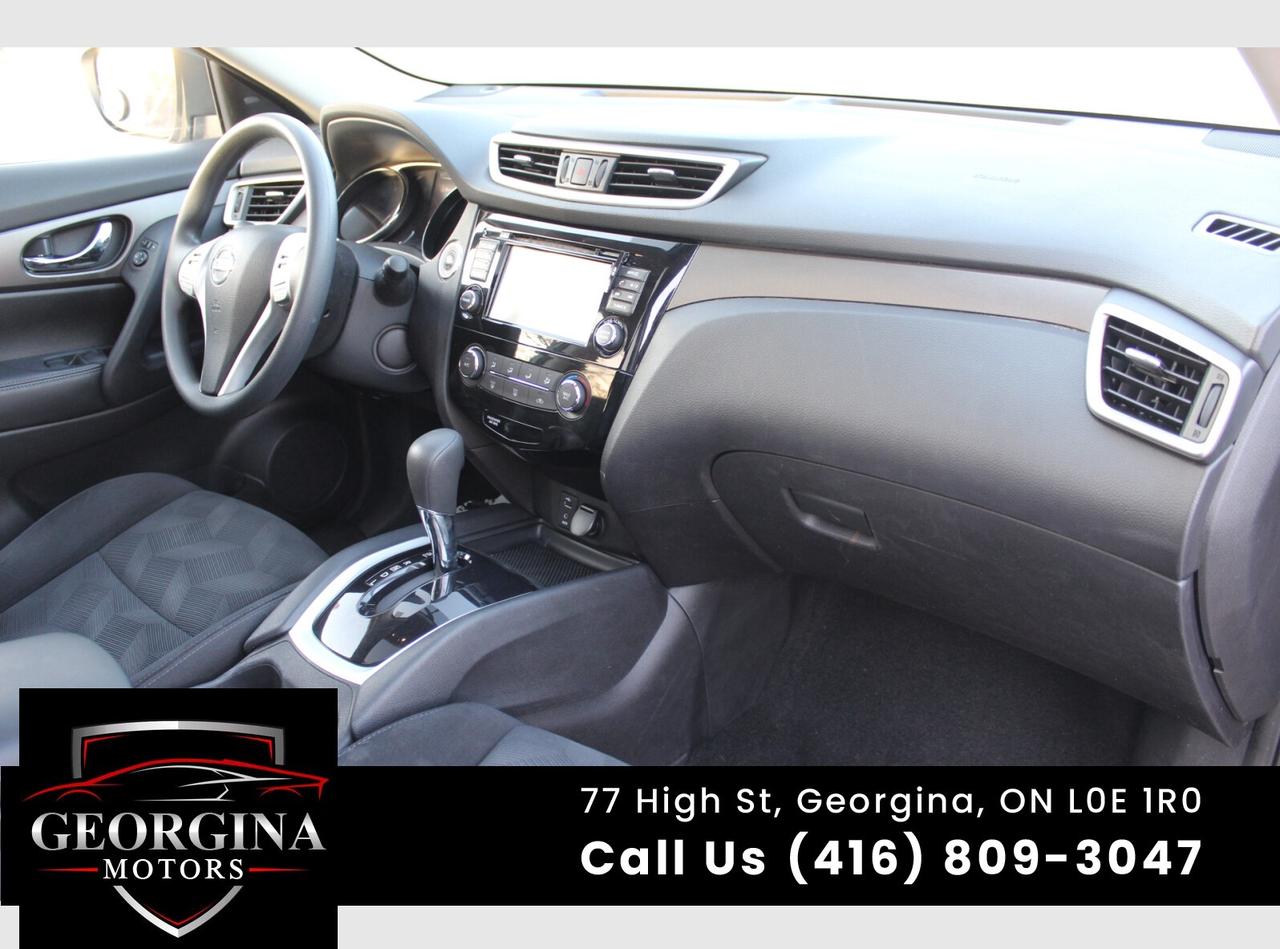 2014 Nissan Rogue SV Photo