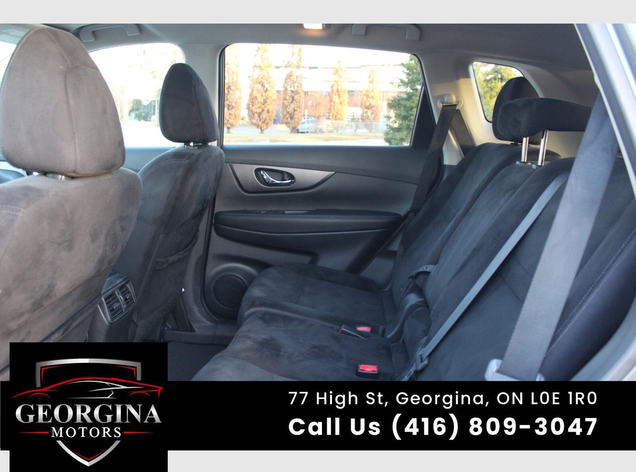 2014 Nissan Rogue SV Photo