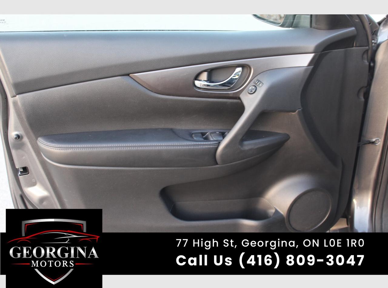 2014 Nissan Rogue SV Photo