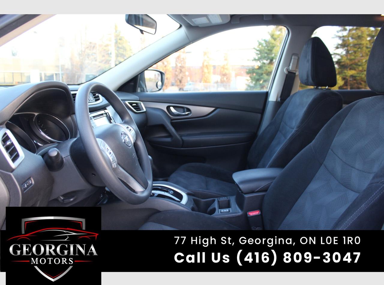 2014 Nissan Rogue SV Photo