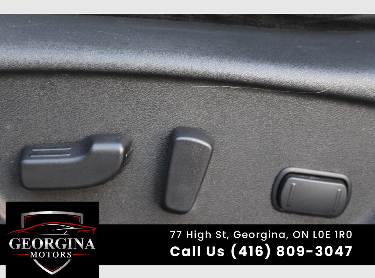 2014 Nissan Rogue SV Photo