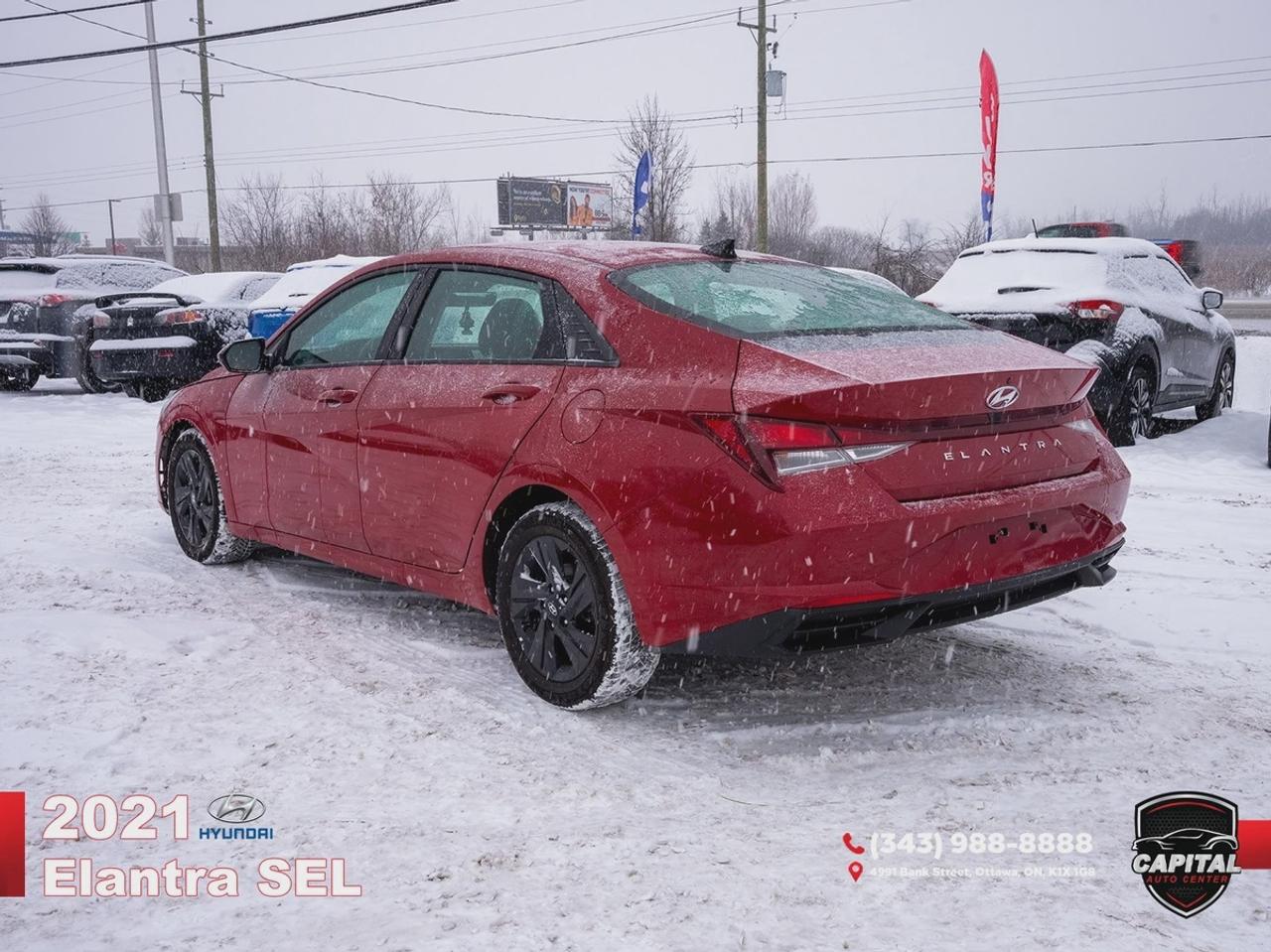 2021 Hyundai Elantra SEL Photo3