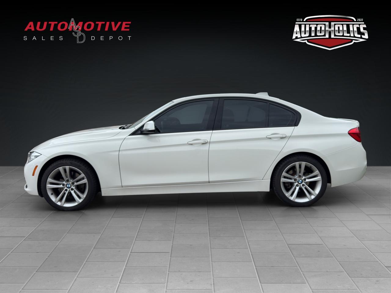 2018 BMW 3-Series 330i xDrive Photo2