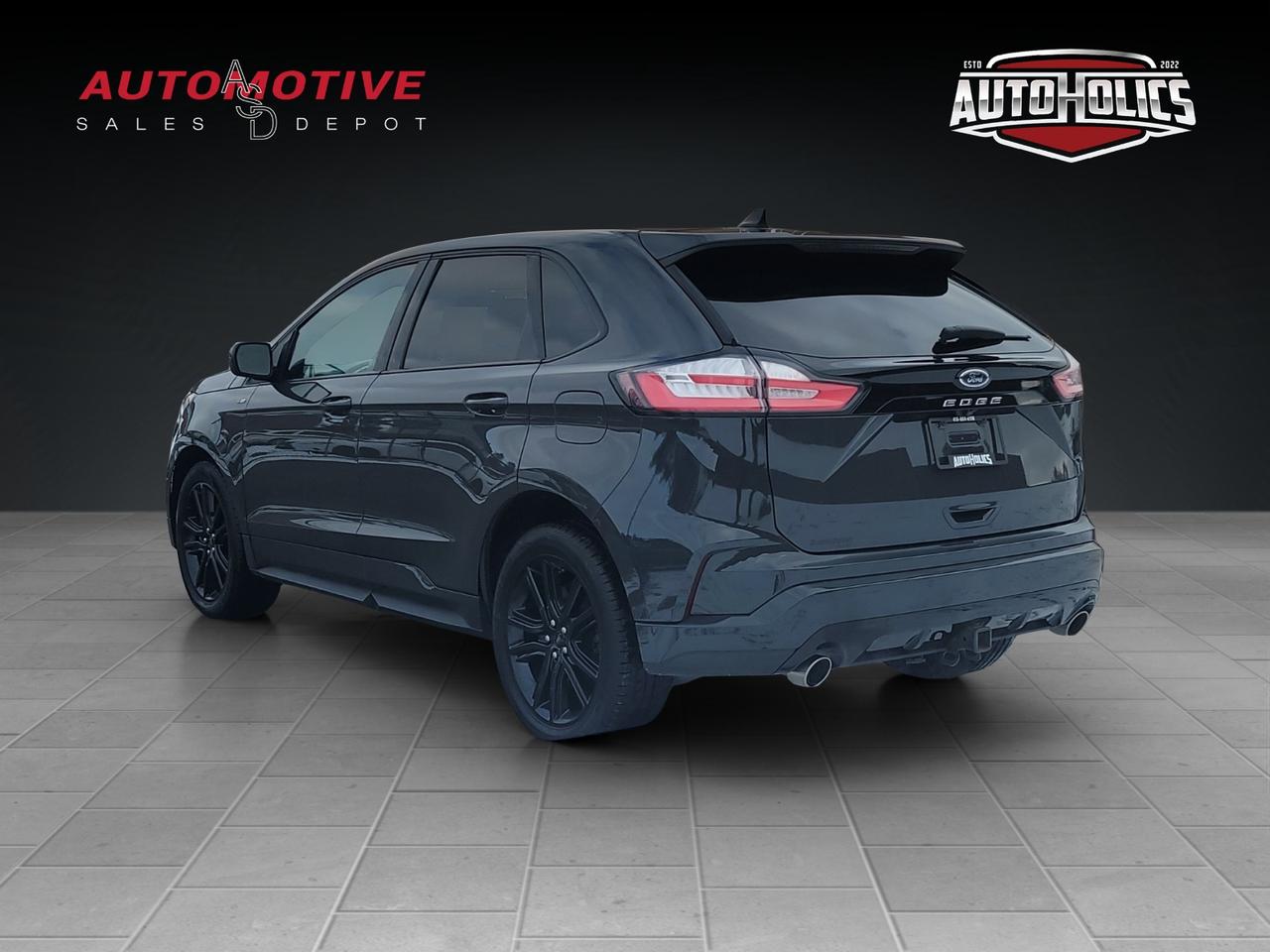 2021 Ford Edge SEL ST-Line Photo3