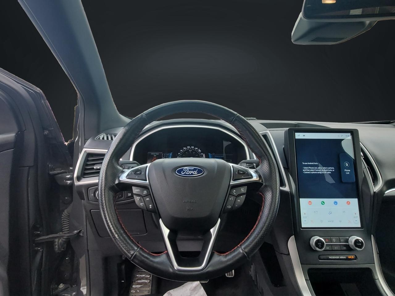 2021 Ford Edge SEL ST-Line Photo