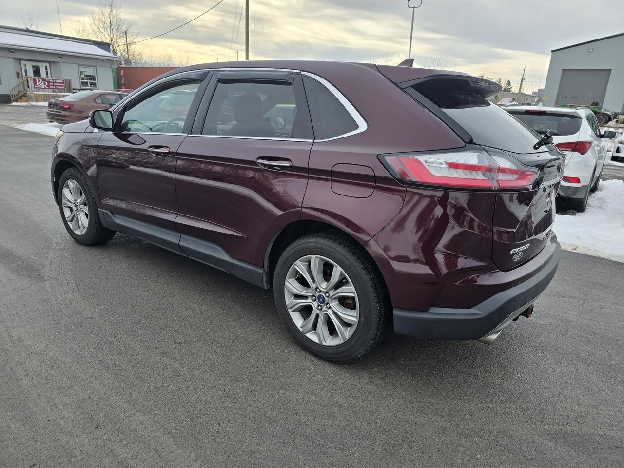 2019 Ford Edge Titanium Photo