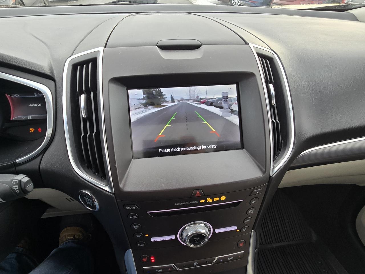 2019 Ford Edge Titanium Photo