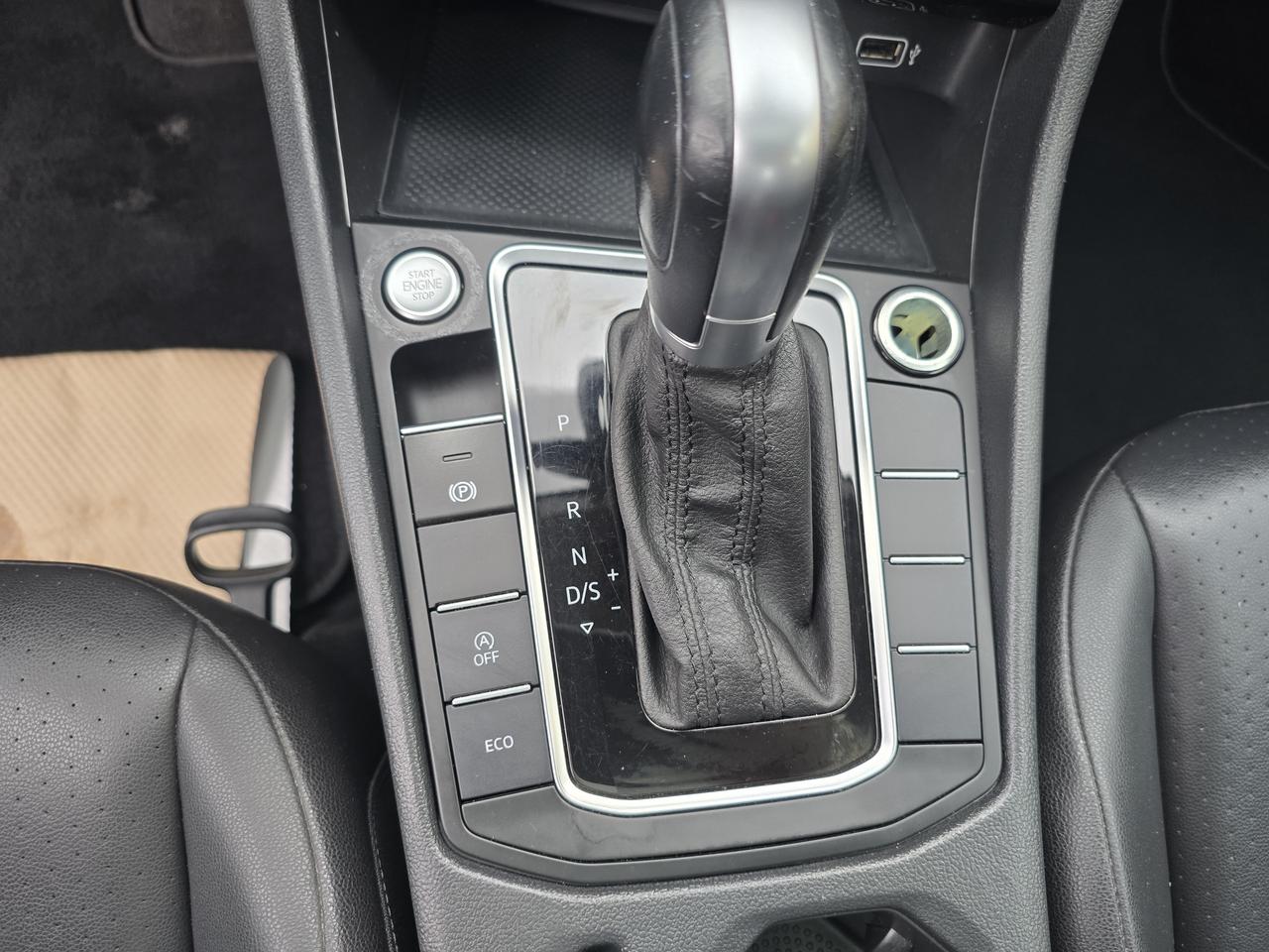 2019 Volkswagen Jetta HIGHLINE Photo