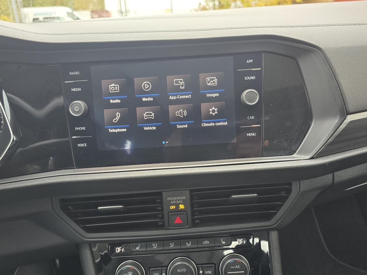 2019 Volkswagen Jetta HIGHLINE Photo