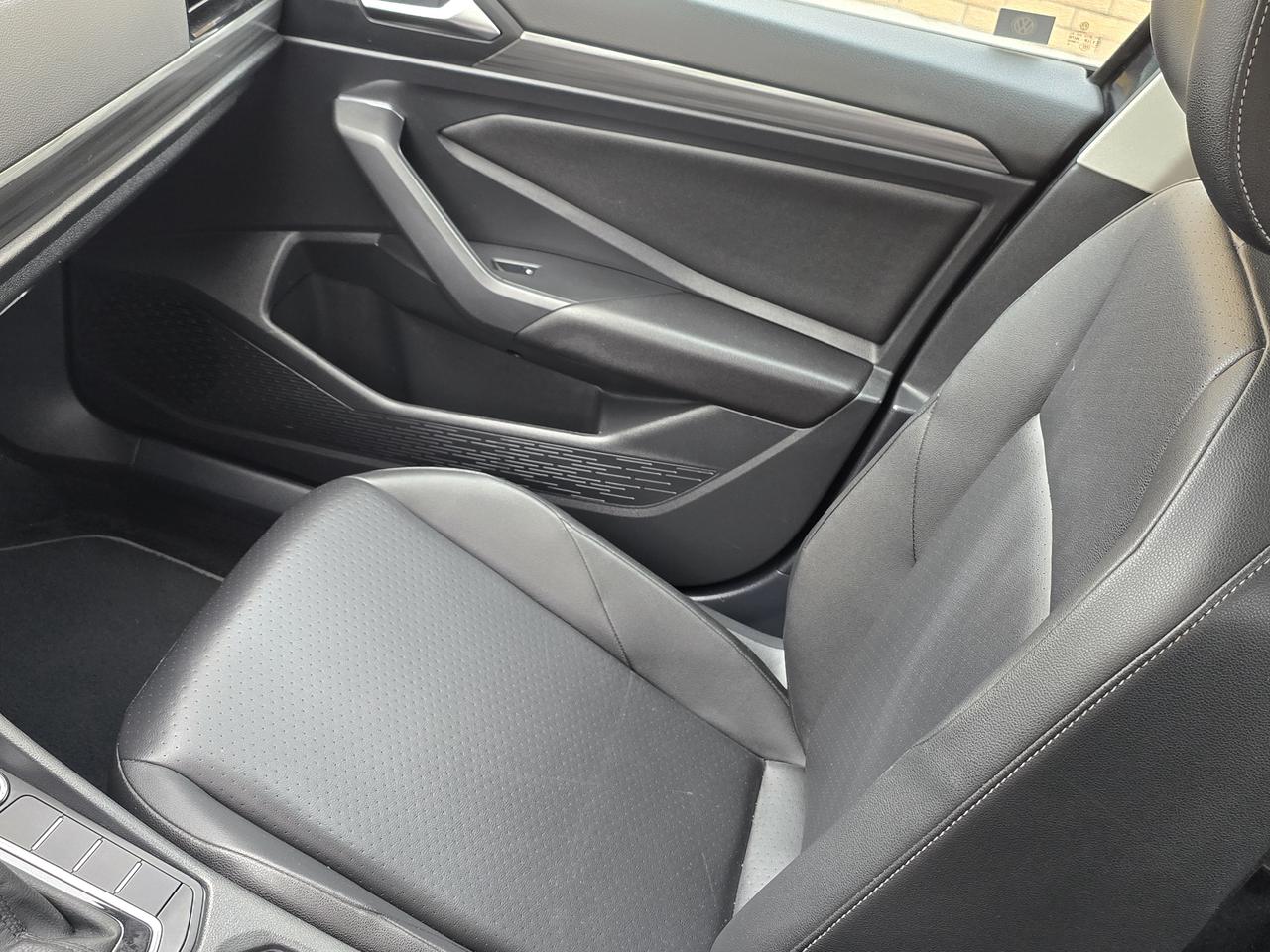 2019 Volkswagen Jetta HIGHLINE Photo