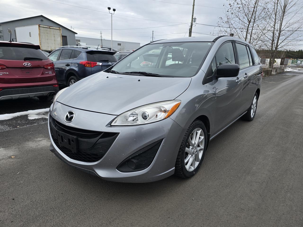 2017 Mazda MAZDA5 Touring Photo