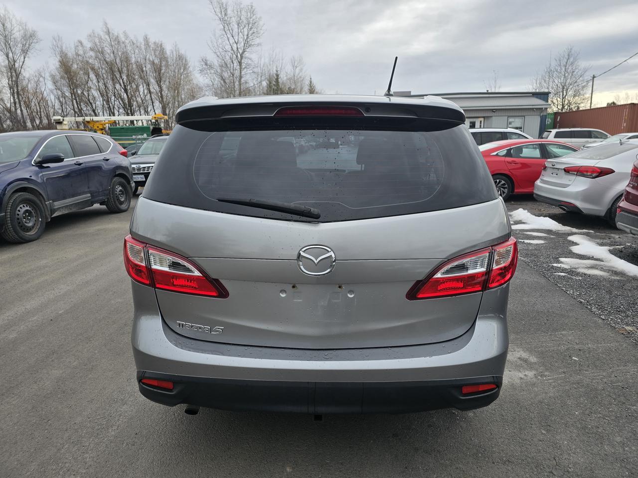 2017 Mazda MAZDA5 Touring Photo