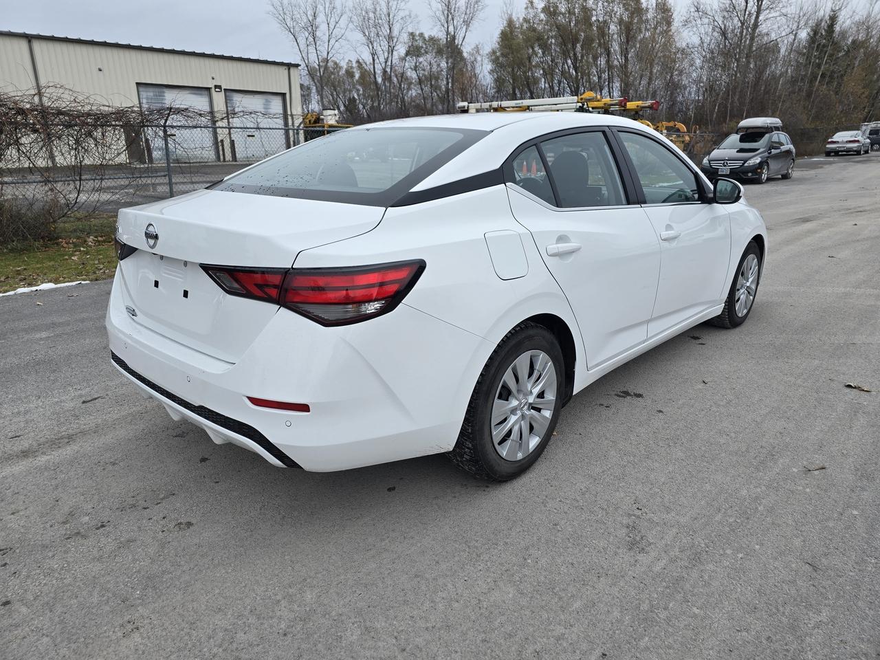 2023 Nissan Sentra S Plus Photo