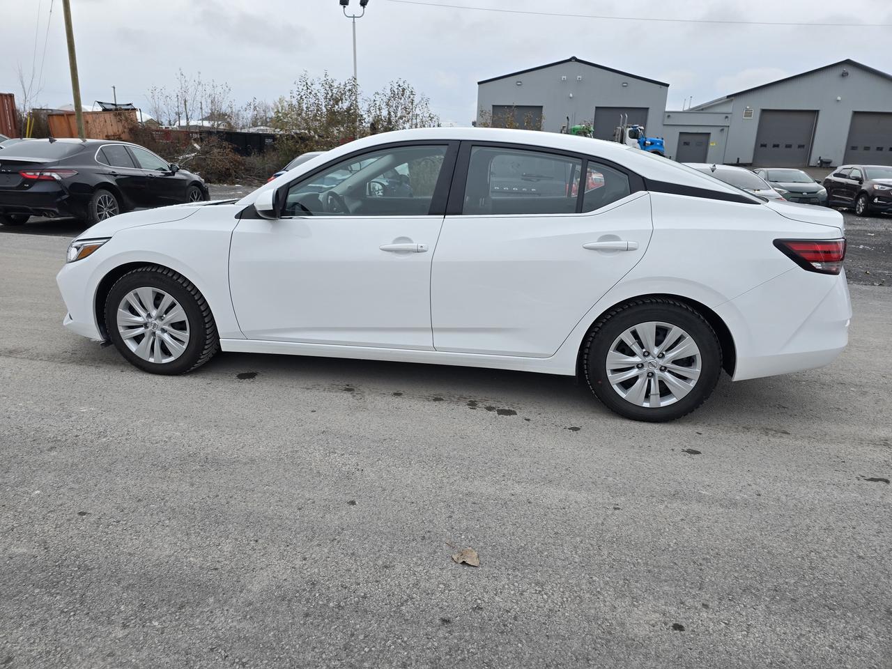 2023 Nissan Sentra S Plus Photo3