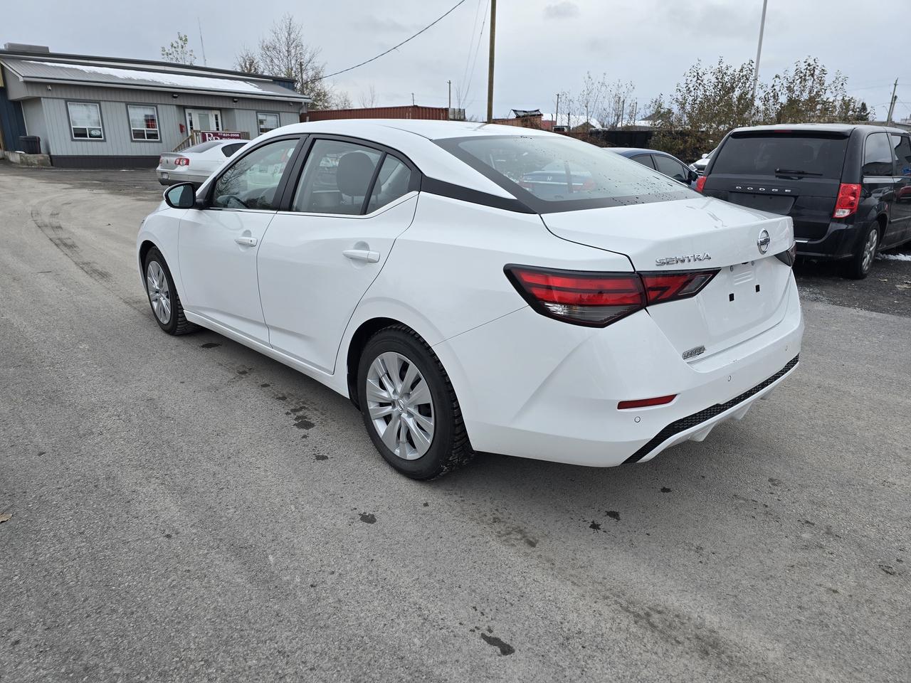 2023 Nissan Sentra S Plus Photo