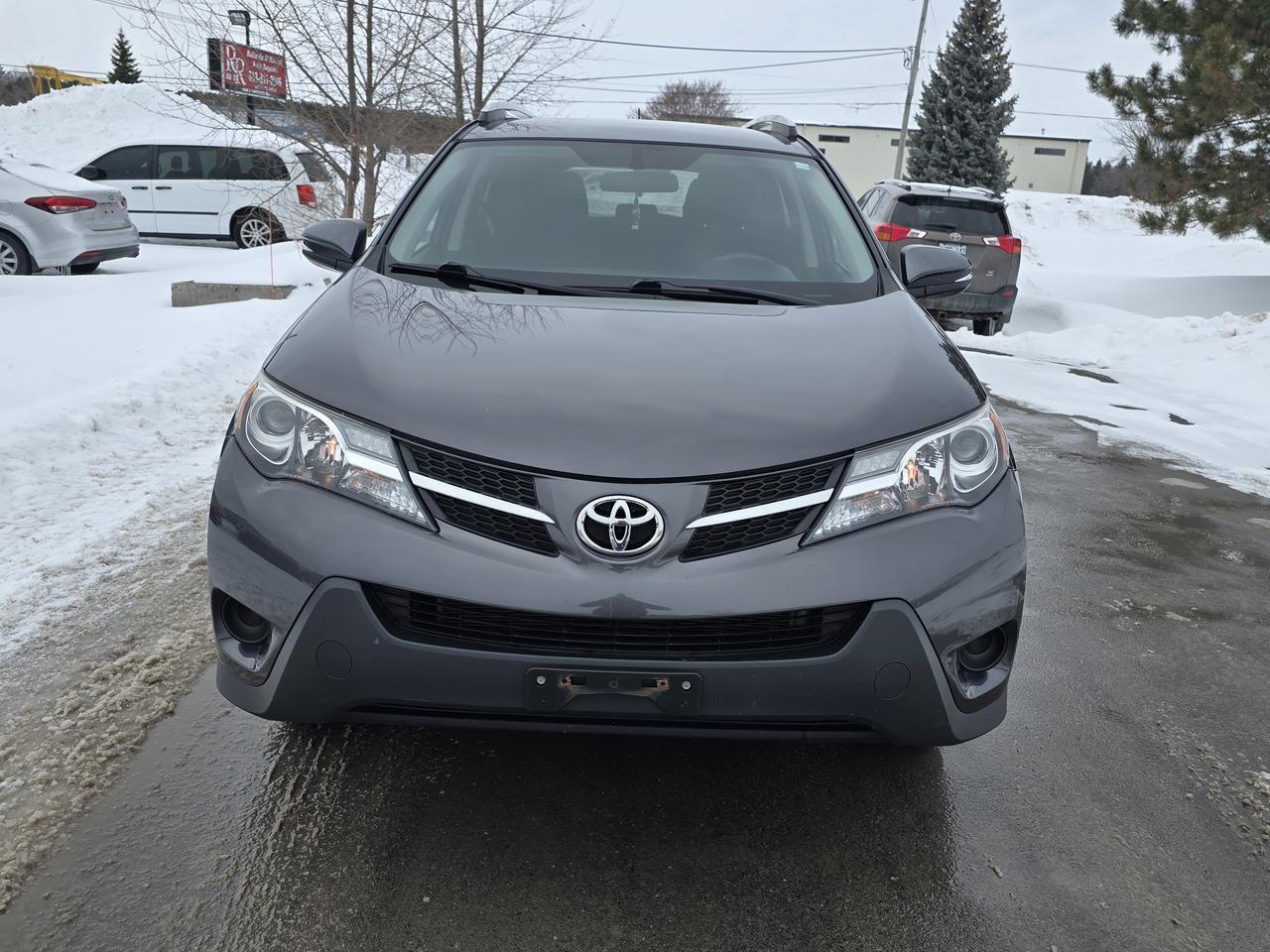 2015 Toyota RAV4 LE Photo