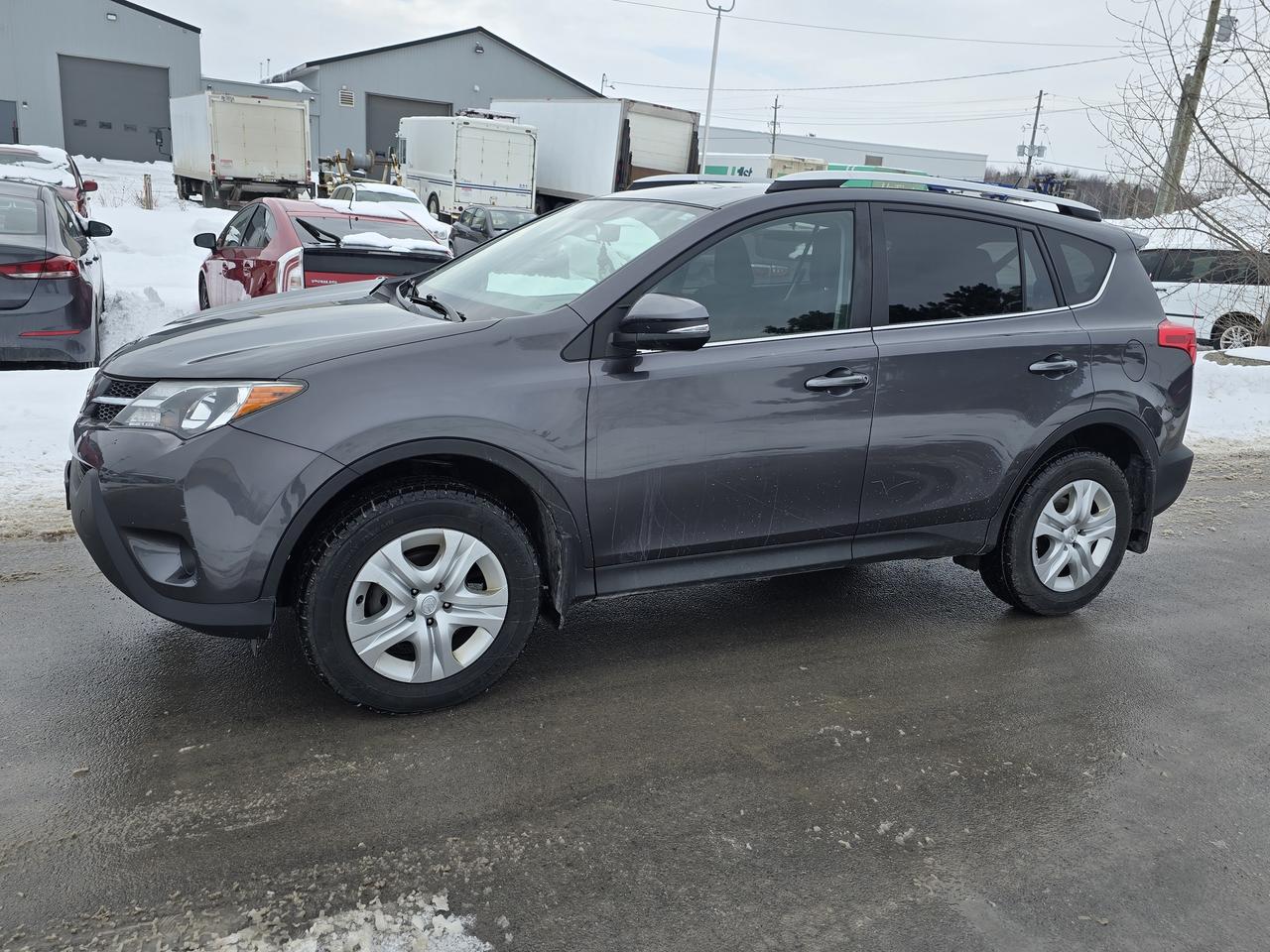 2015 Toyota RAV4 LE Photo