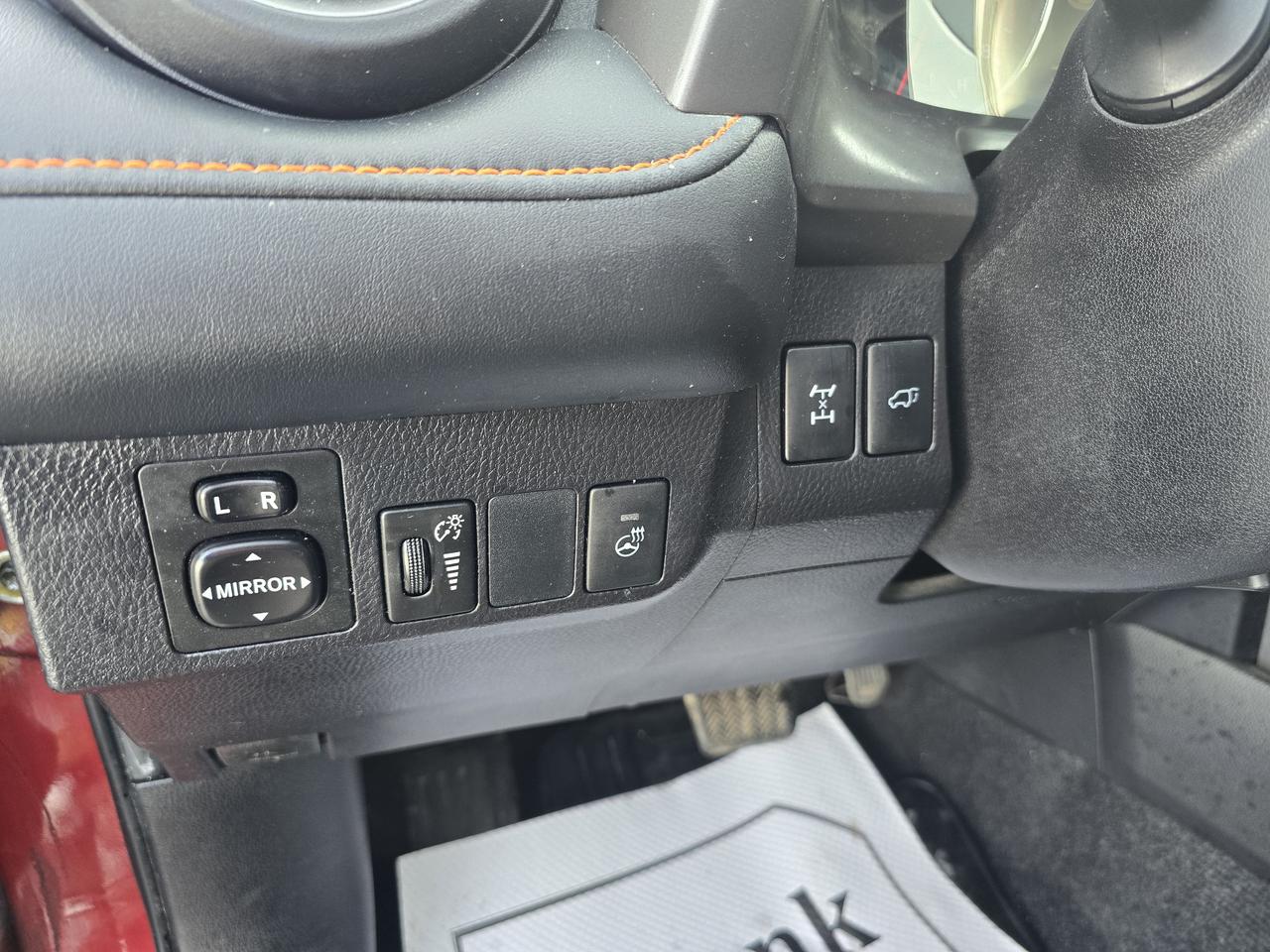 2016 Toyota RAV4 se Photo