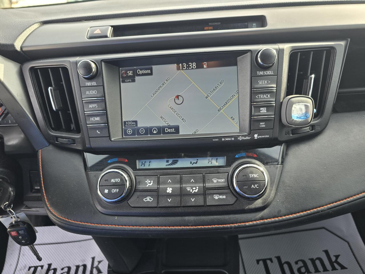 2016 Toyota RAV4 se Photo