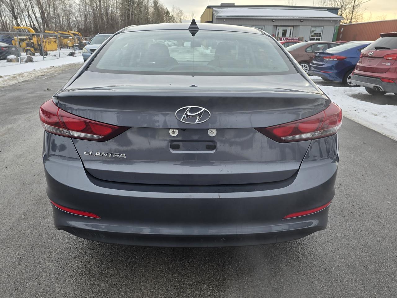 2018 Hyundai Elantra GL Photo