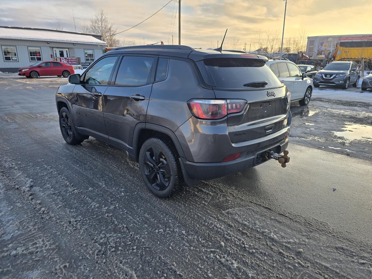 2018 Jeep Compass NORTH Photo